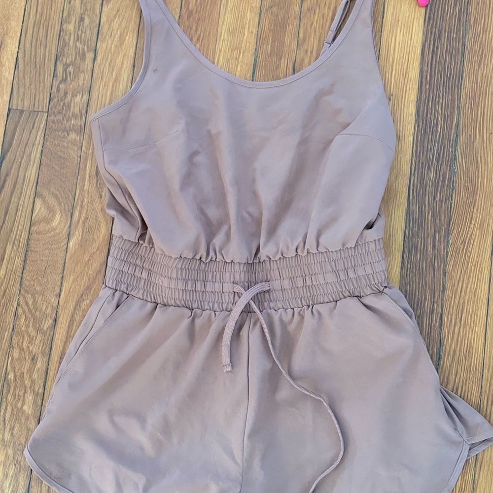 Vanilla Star Mauve Romper NWT SMALL
